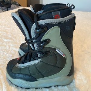 Rossignol Youth Snowboard Boots 3/3.5